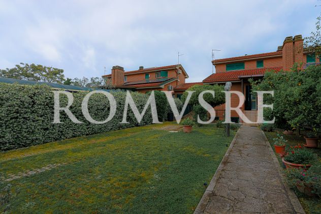 casa indipendente in vendita a Roma in zona Axa