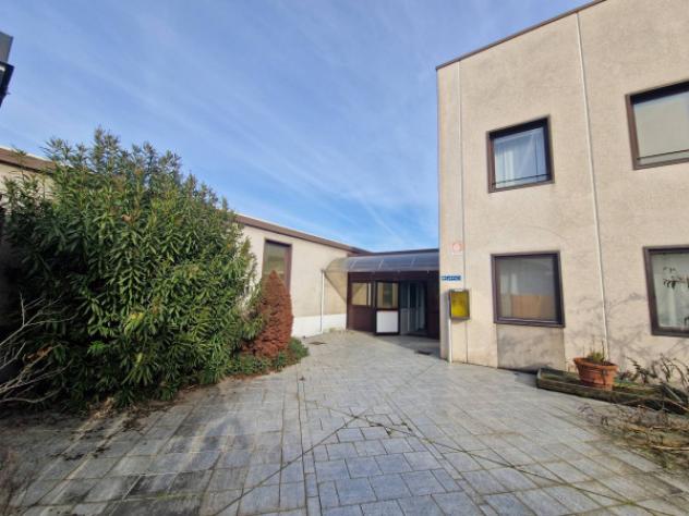 Immobile di 3320 m² con più di 5 locali in vendita a Santo Stefano Ticino - Foto 2