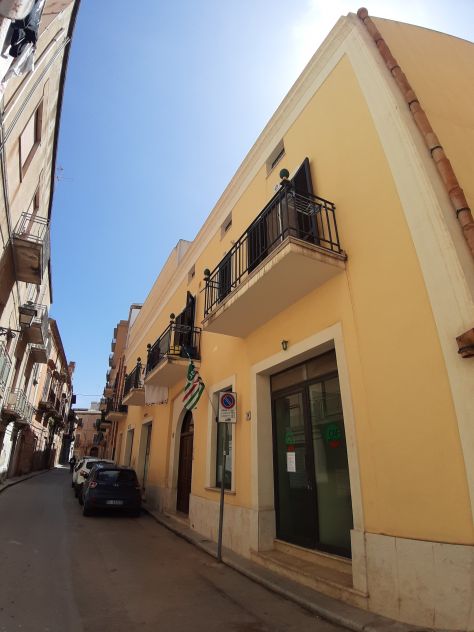 Attico con posto auto in centro storico - Foto 10