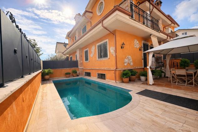 Villa in Via Colle Fiorito