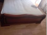 Letto matrimoniale con intarsi in legno