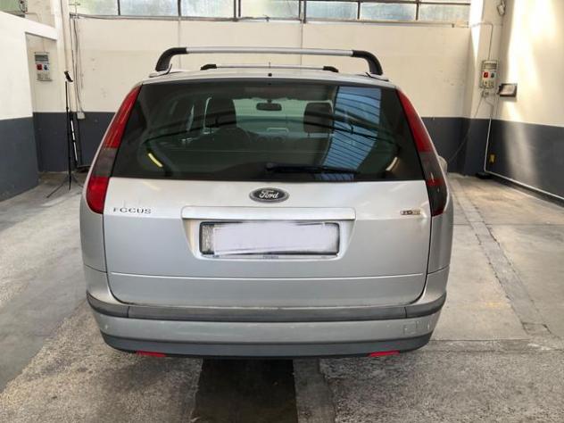 FORD Focus + 1.6 TDCi (90CV) SW rif. 23887849 - Foto 6