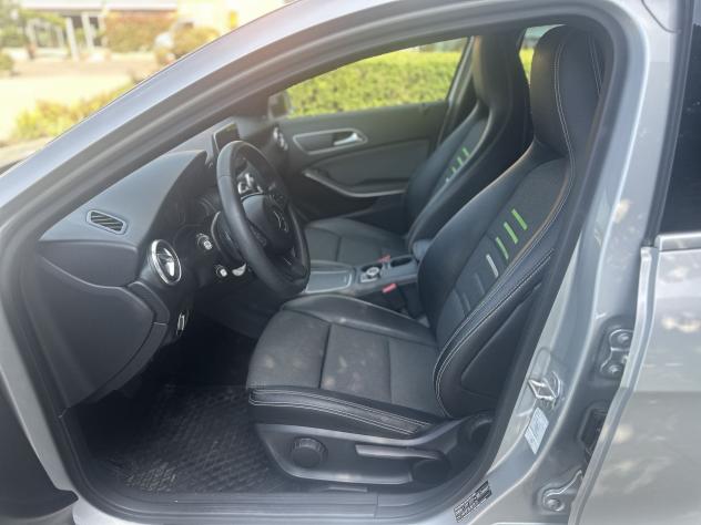 Mercedes-Benz Classe A A 220 d Business 177cv auto *17'', HARMAN KARDON, PROMO AZZURRA* - Foto 9