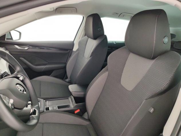Škoda Octavia Wagon 2.0 TDI 150 CV SCR DSG Executive - Foto 9