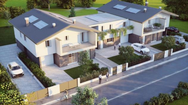 Villa di 180 m² con 4 locali e box auto in vendita a Piazzola sul Brenta