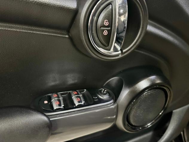 Mini One D 1.5 95cv 2018 - Foto 10