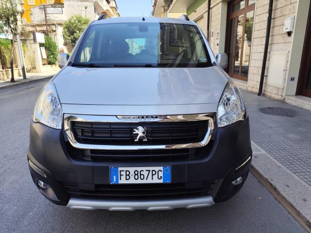 Peugeot Partner Tepee 1.6 BlueHDi 100CV Outdoor - Foto 3