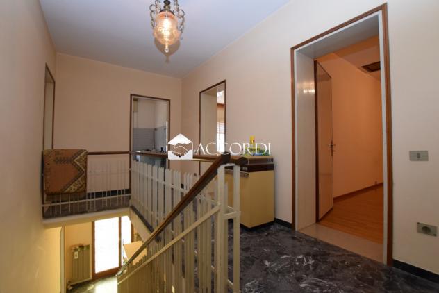 VILLA A SCHIERA di 7 vani e di 250 mq (VOLPAGO DEL MONTELLO) rif. RS677 - Foto 19