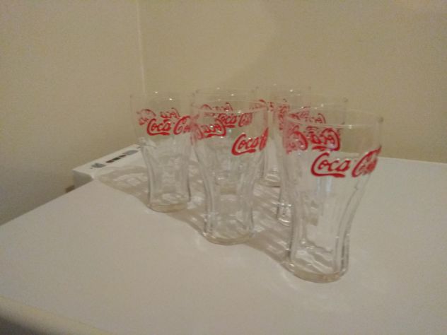 bicchieri cocacola