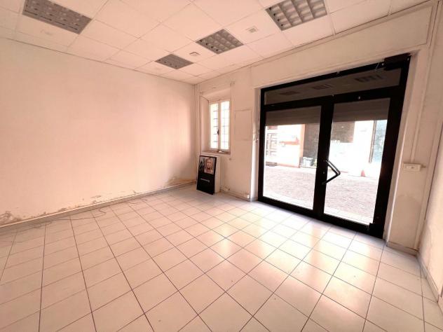 Locale comm.le/Fondo in affitto a Cascina 55 mq Rif: 1452896