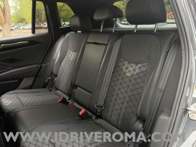 VOLKSWAGEN Tiguan Tiguan 2.0 tdi R-Line 150cv dsg rif. 24225842 - Foto 10