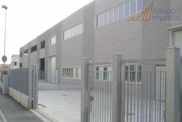 CAPANNONE DI RECENTE COSTRUZIONE IN VENDITA A CAMBIAGO - Foto 5