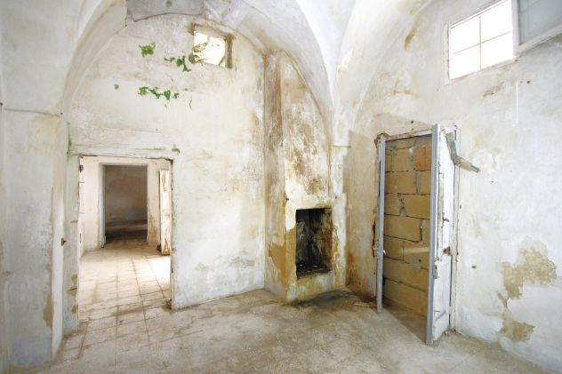 Abitazione storica con lastricato solare e cantina - Foto 5