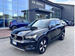 Volvo XC40 T3 automatico Momentum Pro Geartronic