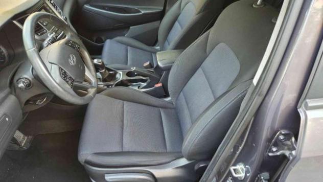 HYUNDAI Tucson 1.7 CRDi Comfort rif. 23902184 - Foto 8