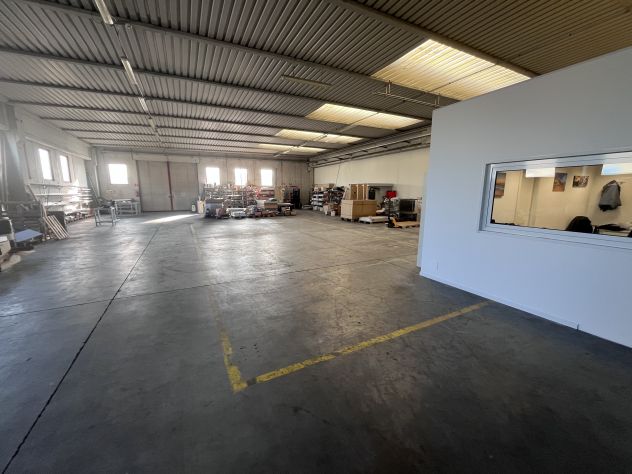 Capannone 600 mq. in zona industriale - Foto 4