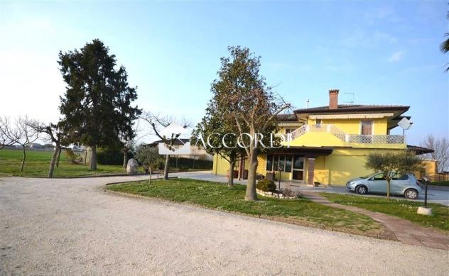 RIFERIMENTO GI26 - GRANDISSIMA ABITAZIONE CON IMPORTANTE GIARDINO - Foto 2