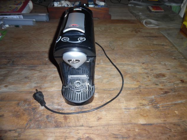 1MACCHINA CAFFè A CAPSULE AL GINSENG FUNZIONANTE,MADE IN ITALY,TENUTA MOLTO BEN
