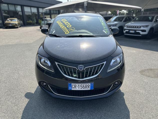 Lancia Ypsilon 1.0 FireFly 70cv Hybrid Silver - Foto 2