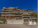 Pentalocale in vendita a Roma