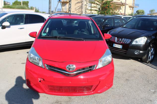 Toyota Yaris 1.4 D-4D DPF 5 porte - Foto 2