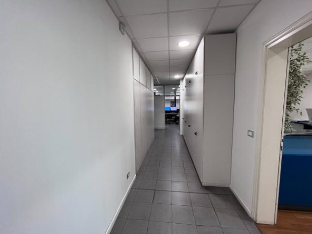 Immobile di 2100 m² con 3 locali in vendita a Brescia - Foto 9