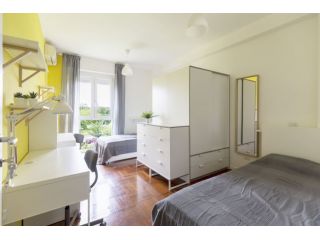 FAMAGOSTA – 1 POSTO LETTO IN DOPPIA/ 1 bed in double room convenient for IULM-NA