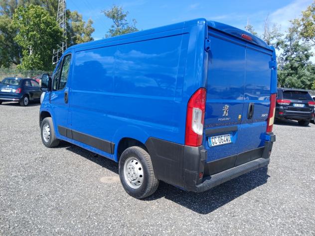 Peugeot Boxer 330 2.2 BlueHDi 120 S&S PC-TN Furgone - Foto 3