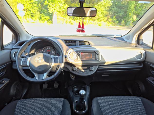 Toyota Yaris 1.0 5 porte Lounge CV-69 E5B Manuale NEO 2014 - Foto 7