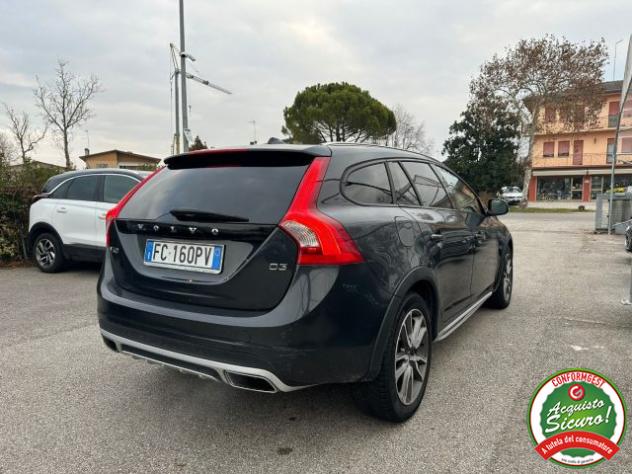 VOLVO V60 Cross Country D3 Geartronic Momentum rif. 22968506 - Foto 4