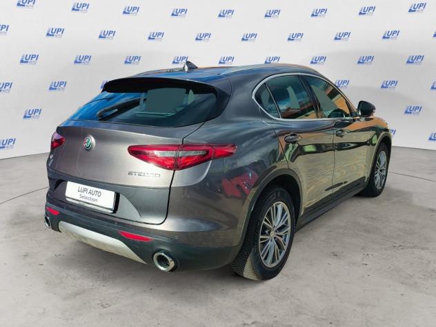 Alfa Romeo Stelvio 2.2 t Business Q4 190cv auto - Foto 5