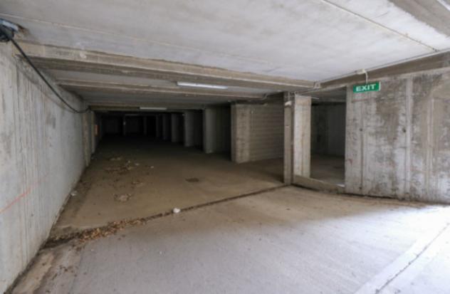 Immobile in asta di 16 m², box auto in vendita a Arluno - Foto 8