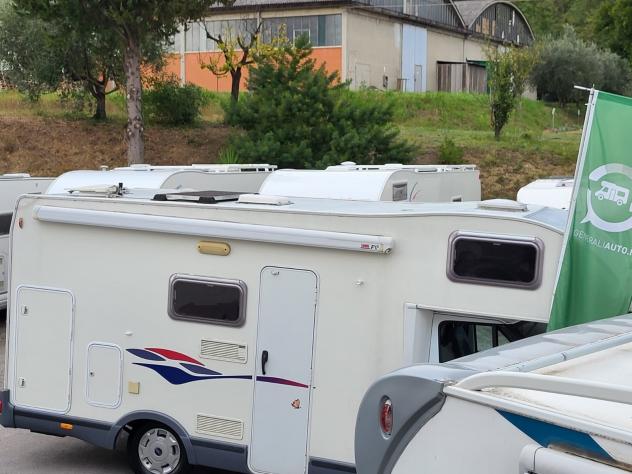 CAMPER CHALLENGER FORD MANSARDATO 6 POSTI LETTI CASTELLO CLIMATIZZATORE GENERALI - Foto 5