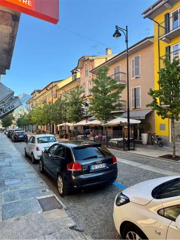 V000592 - NUDA PROPRIETÀ – Trilocale su tre livelli in centro città - Foto 3