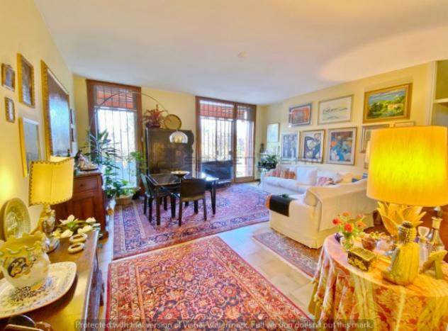 Appartamento di 130 m² con 4 locali e box auto in vendita a Rodano - Foto 2