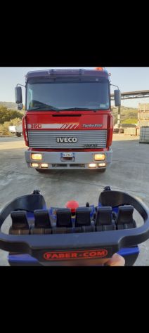 Iveco turbostar 190 33 ribaltabile con gru fassi