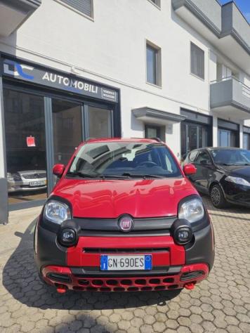Fiat Panda (Red) 1.0 firefly hybrid City Cross s&s 70cv 5p.ti - Foto 2