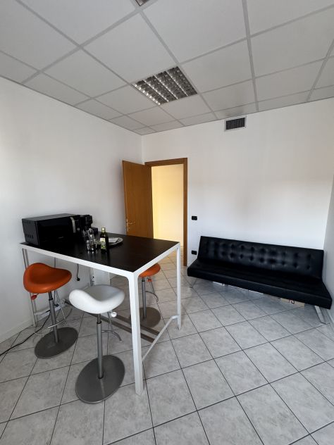 Scrivania in ufficio condiviso - Noventa Padovana - Foto 4