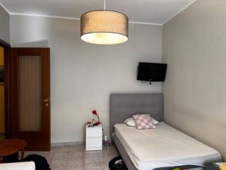 Trilocale arredato a Torino zona Molinette