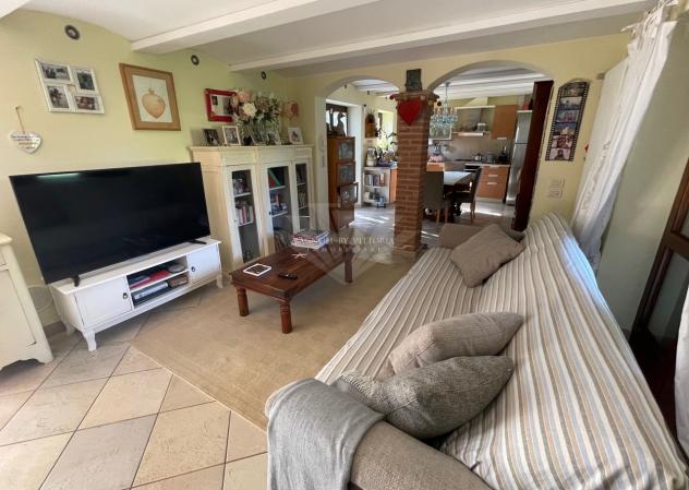 CASALE di 8 vani e di 235 mq (PIETRASANTA - Fiumetto) rif. 190 - Foto 17