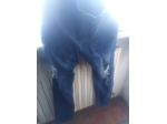 Blue jeans strappati