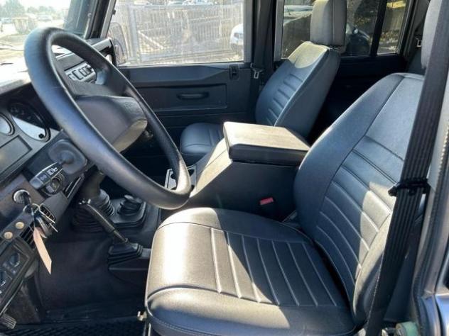 LAND ROVER - Defender - 110 2.5 Td5 S.W. SE - Foto 9