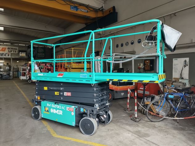 Piattaforma aerea verticale elettrica Imer Iteco IM8290AC
