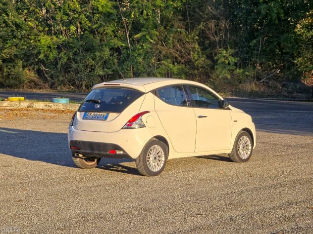 Lancia Ypsilon 1.3 MJT 16V 95 CV 5 porte S&S Elle E5B Manuale NEO 2015 - Foto 6