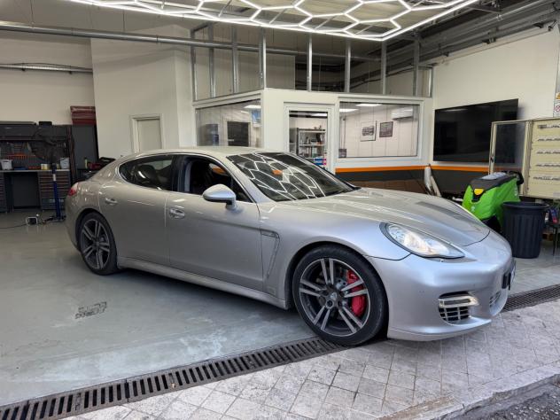 Porsche Panamera 4.8 Turbo BOOK SERVICE - Foto 4