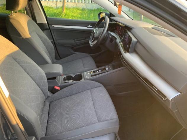 VOLKSWAGEN Golf 1.0 eTSI EVO DSG Life rif. 24179900 - Foto 9