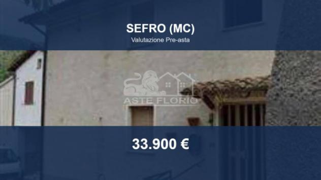 Immobile in asta di 126 m², box auto in vendita a Sefro