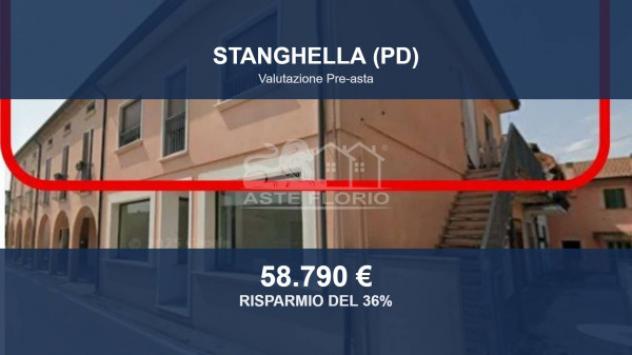 Immobile in asta di 106 m², box auto in vendita a Stanghella