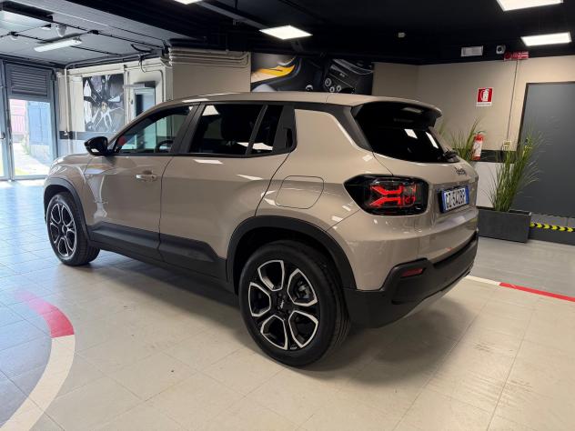 Jeep Avenger Avenger 1.2 turbo Summit fwd 100cv - Foto 5