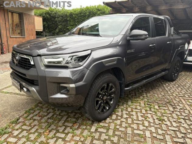TOYOTA Hilux 2.4 D-4D A/T 4WD 4 porte Double Cab Invincible rif. 23826308 - Foto 2